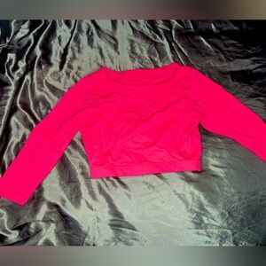 Pink workout crop top qt. sleeve